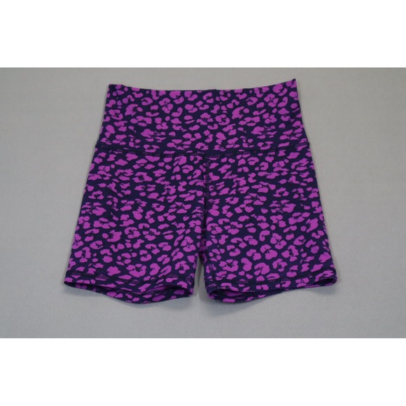 Lululemon Women's Drop It Like‎ It's Hot Purple Cheetah Print Biker Shorts - Picture 1 of 4